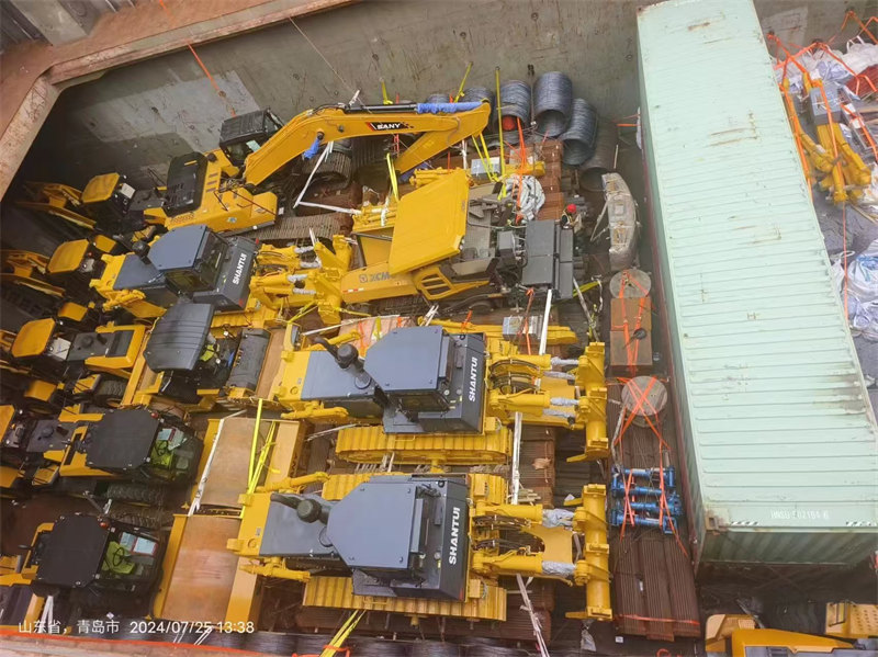 Used Vehicle Export in Progress: Fleet Being Loaded for Overseas Shipment