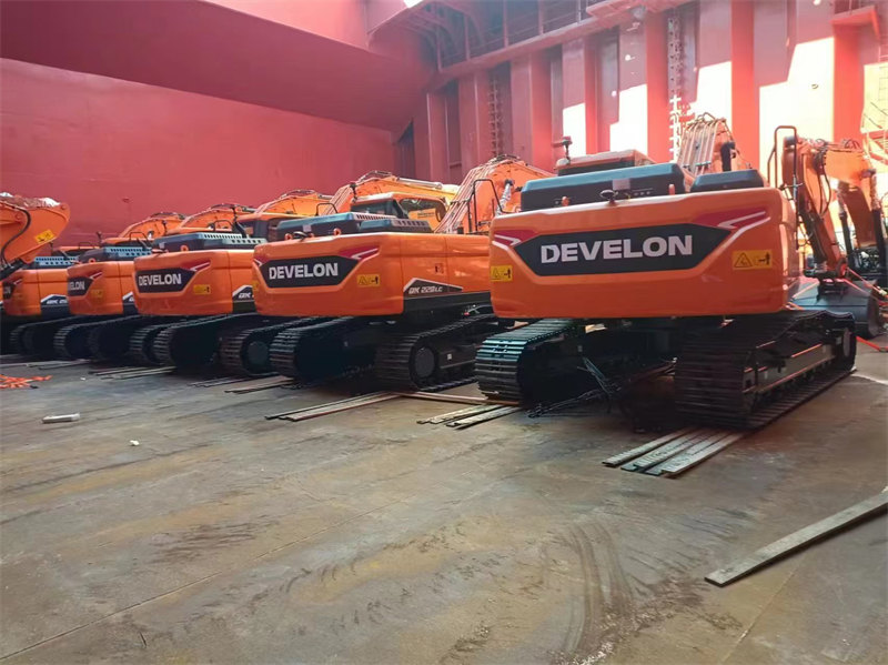 Used Vehicle Export in Progress: Fleet Being Loaded for Overseas Shipment